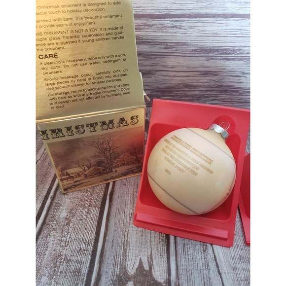 Vintage Currier & Ivers American Winter Scene Ornament - Picture 2 of 3